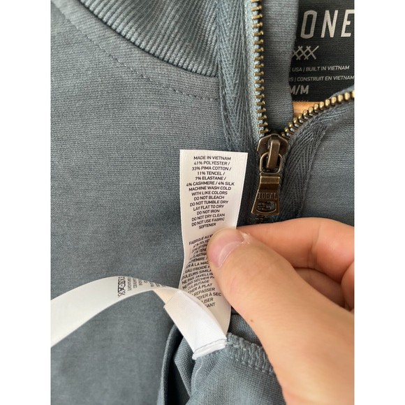 Rhone Quarter Zip - Medium - Picture 6 of 6